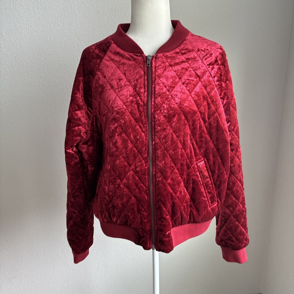 TORRID Velvet Quilted Bomber Jacket Red 2X 18-20 Chic Flashy City Autumn Y2K